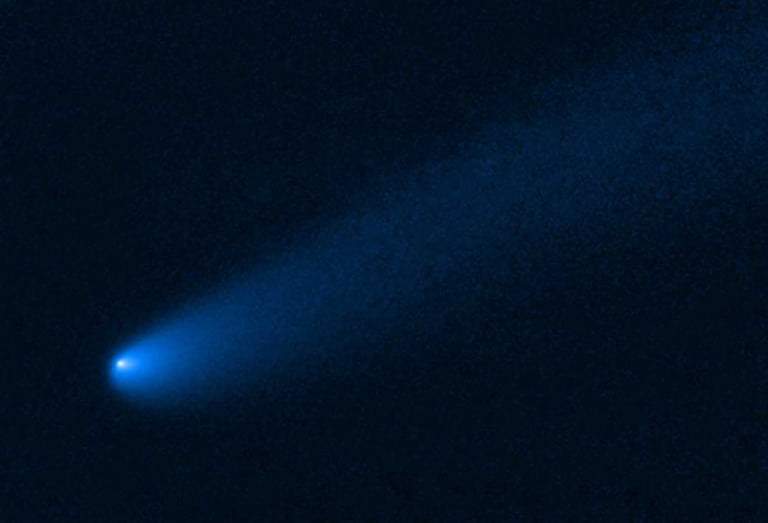 عکسبرداری تلسکوپ هابل از جرمی نادر با دنباله‌ای به طول 643 هزار کیلومتر