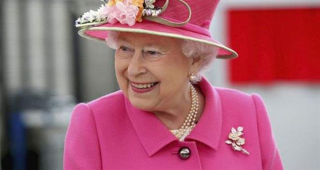 گاردین: ملکه الیزابت دوم، قانون را برای پنهان کردن ثروت شخصی اش تغییر داد