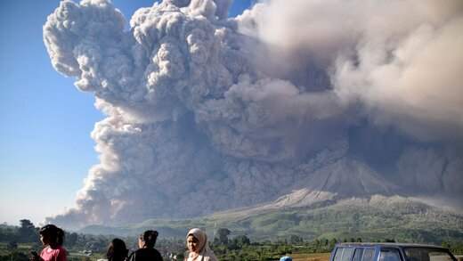 ببینید ؛ فوران وحشتناک آتشفشان در اندونزی