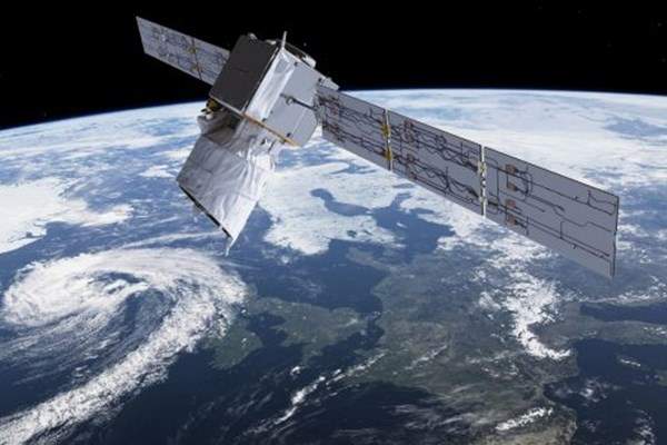 ماهواره نظارت بر آب و هوا
