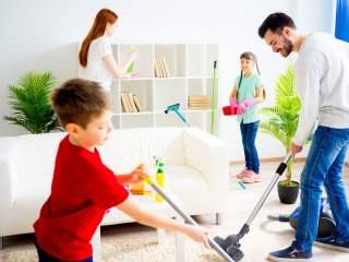 تقسیم کارهای خانه با شوهر، با 5 ترفند زنانه!