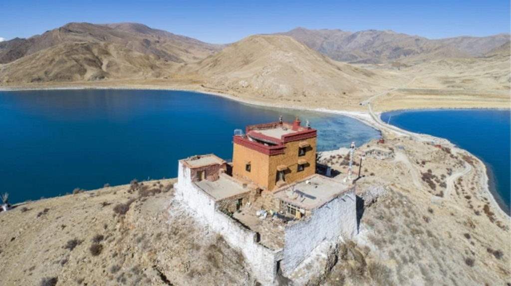ماجرای تنهاترین راهب دنیا که در جزیره‌ای در 100 کیلومتری نزدیک‌ترین شهر زندگی می‌کند