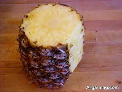 پوست کندن میوه آناناس