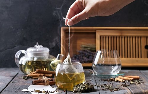 12 خاصیت شگفت‌آور چای سبز