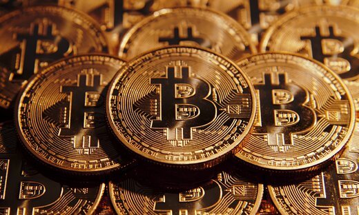 بیت کوین روی صلیب مرگ!؟