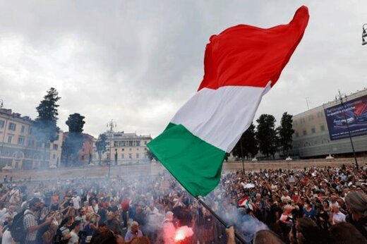 ببینید ؛ اعتراض ایتالیایی‌ها به سیاست‌های کرونایی دولت