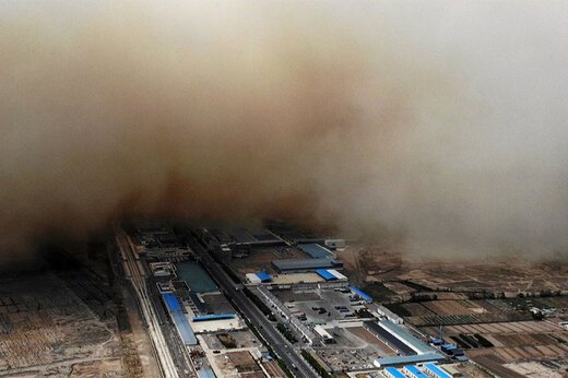 ببینید ؛ وقوع طوفان شن وحشتناک در چین