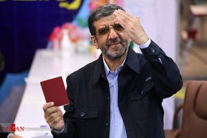 پیشنهاد یک سمت جذاب به ضرغامی/ اعتراض یک آدم گرسنه به سیاست‌های ایران!