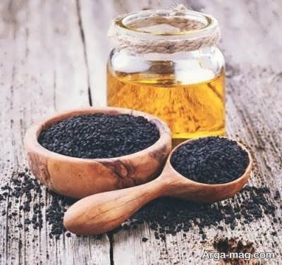 تقویت مو با روغن کرچک و سیاه دانه