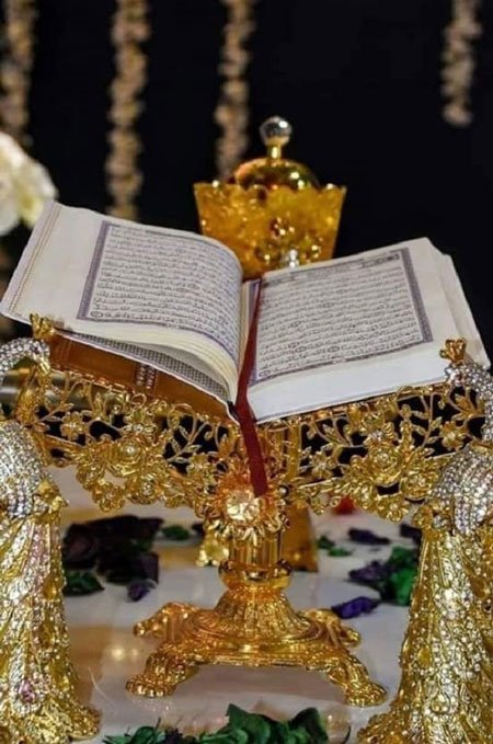تزیین قرآن عقد