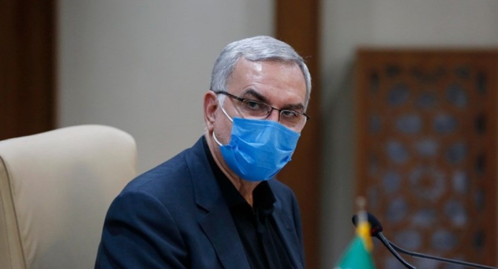 وزیر بهداشت: ایرانیان برای خروج از کشور باید واکسینه شده باشند