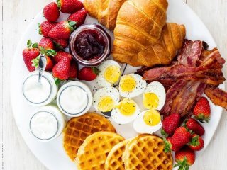 صبحانه بخورید و وزن کم کنید+ دستور تهیه ٣ صبحانه رژیمی