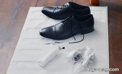 پاک نمودن لکه واکس کفش