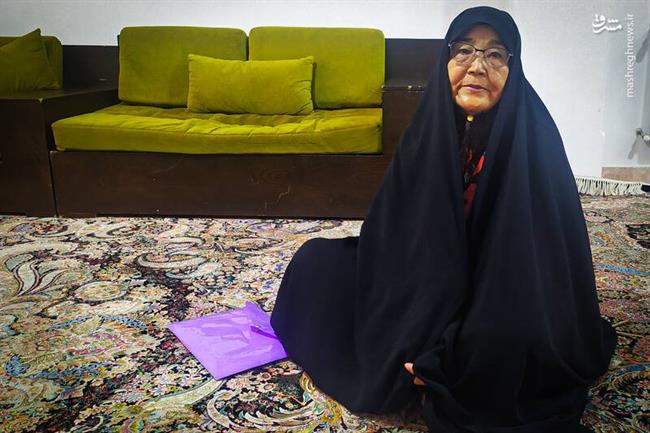 مادر شهید:‌ صدور شناسنامه خیلی از مشکلاتمان را حل می‌کند