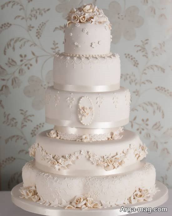 تزیین زیبا کیک عروسی 