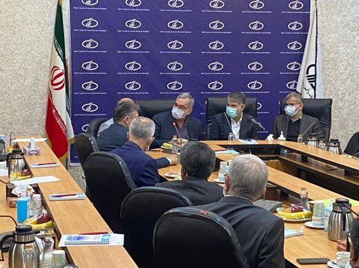 آمادگی موسسه رازی برای تحویل 100 میلیون دز واکسن