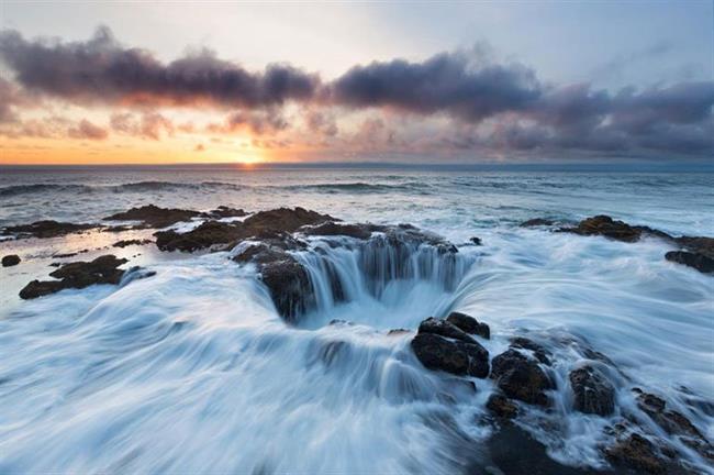 Thor’s Well, Oregon, USA