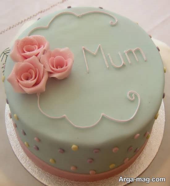 تزیین ساده و بی نظیر کیک برای روز مادر 