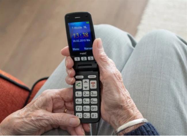 بهترین تلفن های همراه برای سالمندان