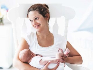 شیردهی مادر به نوزاد باعث انتقال کرونا می‌شود؟