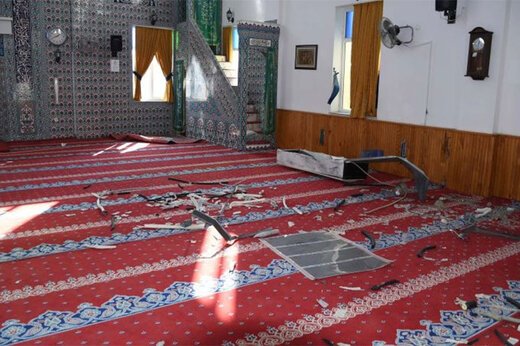 ببینید ؛ سرقت همه کفش‌های نمازگزاران در مسجد!