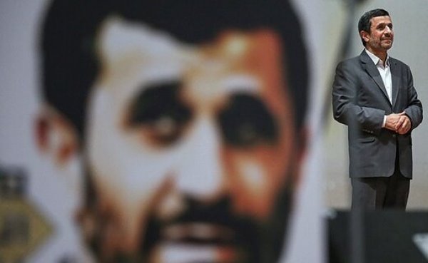 چوب خط احمدی نژاد پر شده است ؟ / فرق او با میرحسین موسوی و کروبی چیست؟