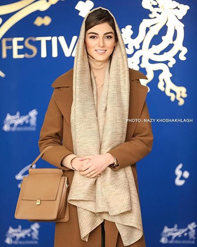 مدل مانتو  و پالتو بازیگران زن در سومین روز جشنواره فجر 1400 - نهال دشتی