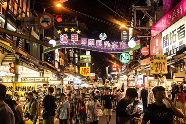 Fengjia Night Market, Taichung