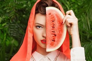 برای شفاف شدن پوست از ماسک بادام و هندوانه کمک بگیرید