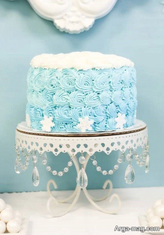 کیک تولد آبی کم رنگ