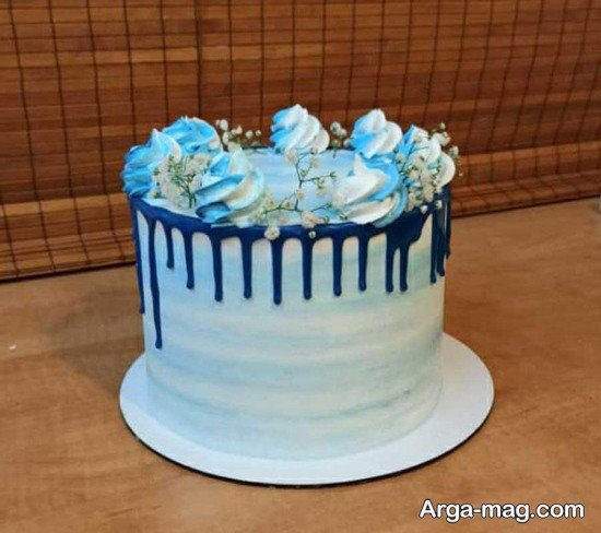 کیک تولد آبی با شکلات