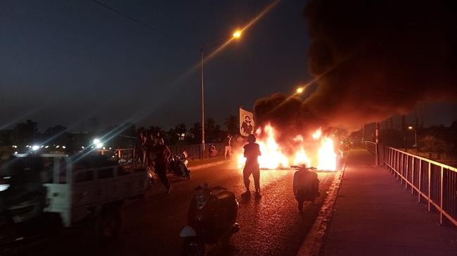 استعفایی که بوی ناآرامی و آشوب می‌دهد/ کاهش عمدی عرضه بنزین جرقه‌ای برای شعله ورکردن اعتراضات در عراق + عکس
