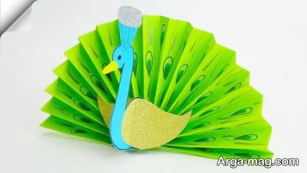ساخت کاردستی طاووس با استفاده از بشقاب یکبار مصرف و مقوا