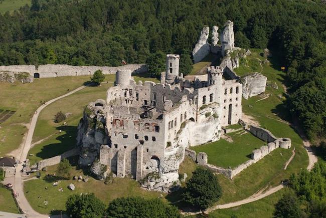 Ogrodzieniec Castle