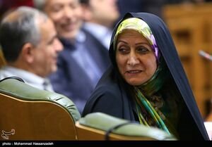 بهتر است مجلس یازدهم ساکت باشد! / عکس‌های دستگیری معترضان حجاب قانونی در زمان امام