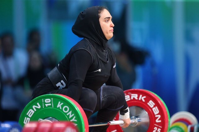 یک طلا و 2 برنز الهام حسینی در وزنه‌برداری بازی های کشورهای اسلامی