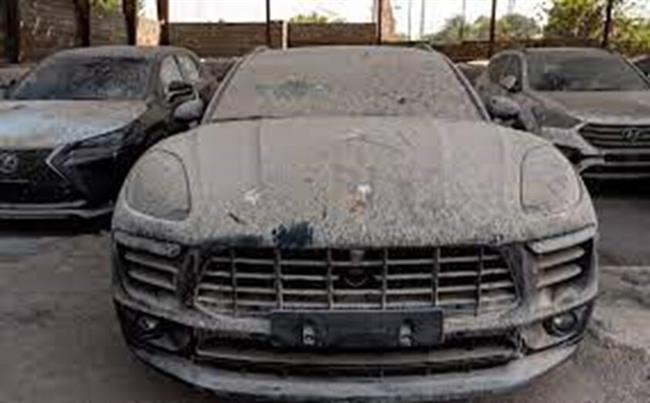 عکس ؛ این ماشین خاک گرفته ته انبار گمرک اقلا 8 میلیارد می ارزد!
