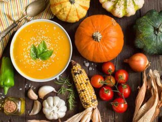 مواد غذایی نامناسب در فصل پاییز