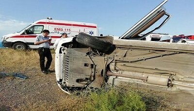 مصدومیت 19 نفر در تصادف یک تویوتا در سراوان