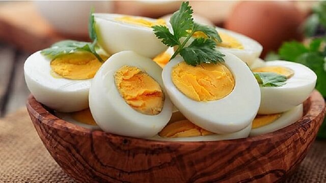 بیش از این تعداد تخم مرغ در هفته مصرف نکنید