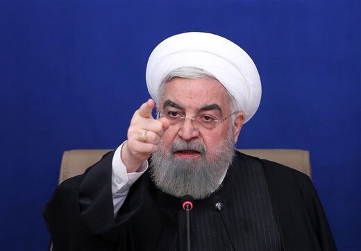 روحانی: با دولت و مجلس اقلیت، انسجام داخلی و توان حل مشکلات ایجاد نمی‌شود/ اگر از مردم فاصله بگیریم، شکست می‌خوریم