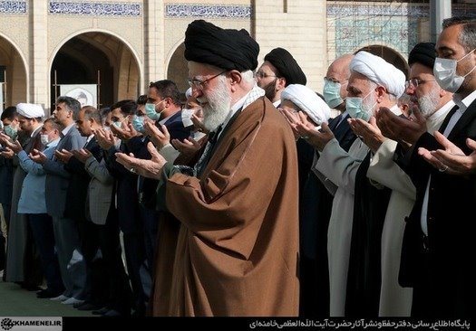 اقامه نماز عیدفطر به امامت رهبر انقلاب