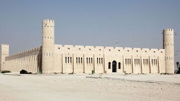 معماری کج و مناره شیبدار مسجدی در قطر/ عکس