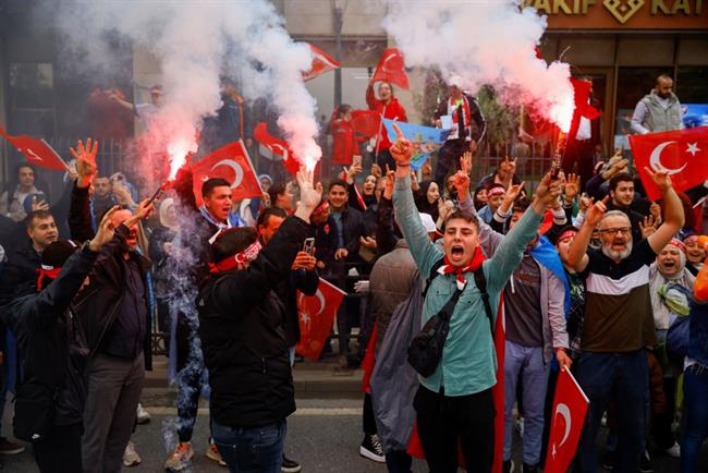 پیروزی اردوغان در انتخابات قطعی شد/ اردوغان: از مردم ترکیه به خاطر اعتماد مجدد برای 5 سال آینده تشکر می‌کنم  +تصاویر