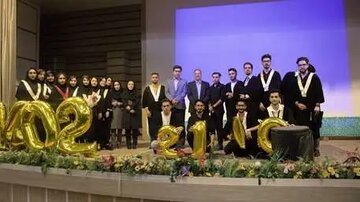 جشن دانش آموختگی برای 79 دانش آموخته دانشکده توانبخشی سمنان برگزار شد