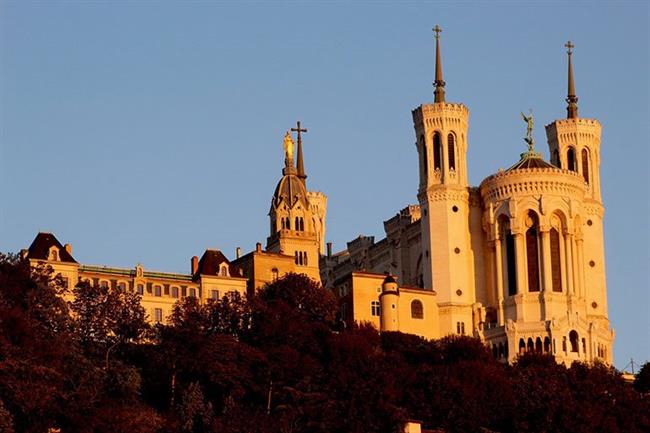 باسیلیکای فورویرتصویر باسیلیکا Fourviere توسط Gwladys Jativa از Pixabay