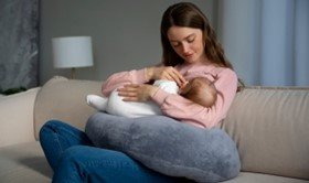 روش صحیح شیردهی به نوزاد