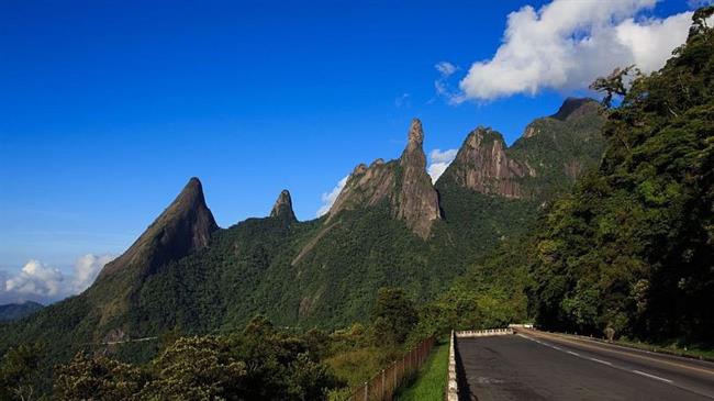 The mountains of Serra Dos Órgãos resemble a church's organ.Canva