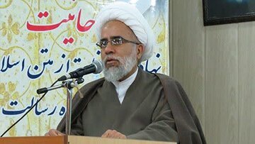 وجود حضرت زهرا (س) حلقه اتصال بین نبوت و امامت است