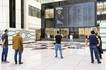 پیش‌بینی بورس فردا 12 آذر 1402 / شاخص کل به سال 99 برمی گردد